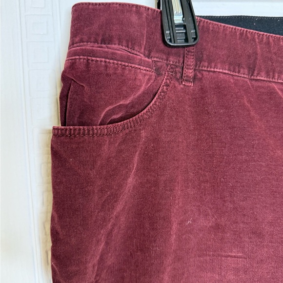 Lafayette 148 Mercer Stretchy Corduroy Flared Leg Pants Wine Red Plus Size 18W - Picture 4 of 12